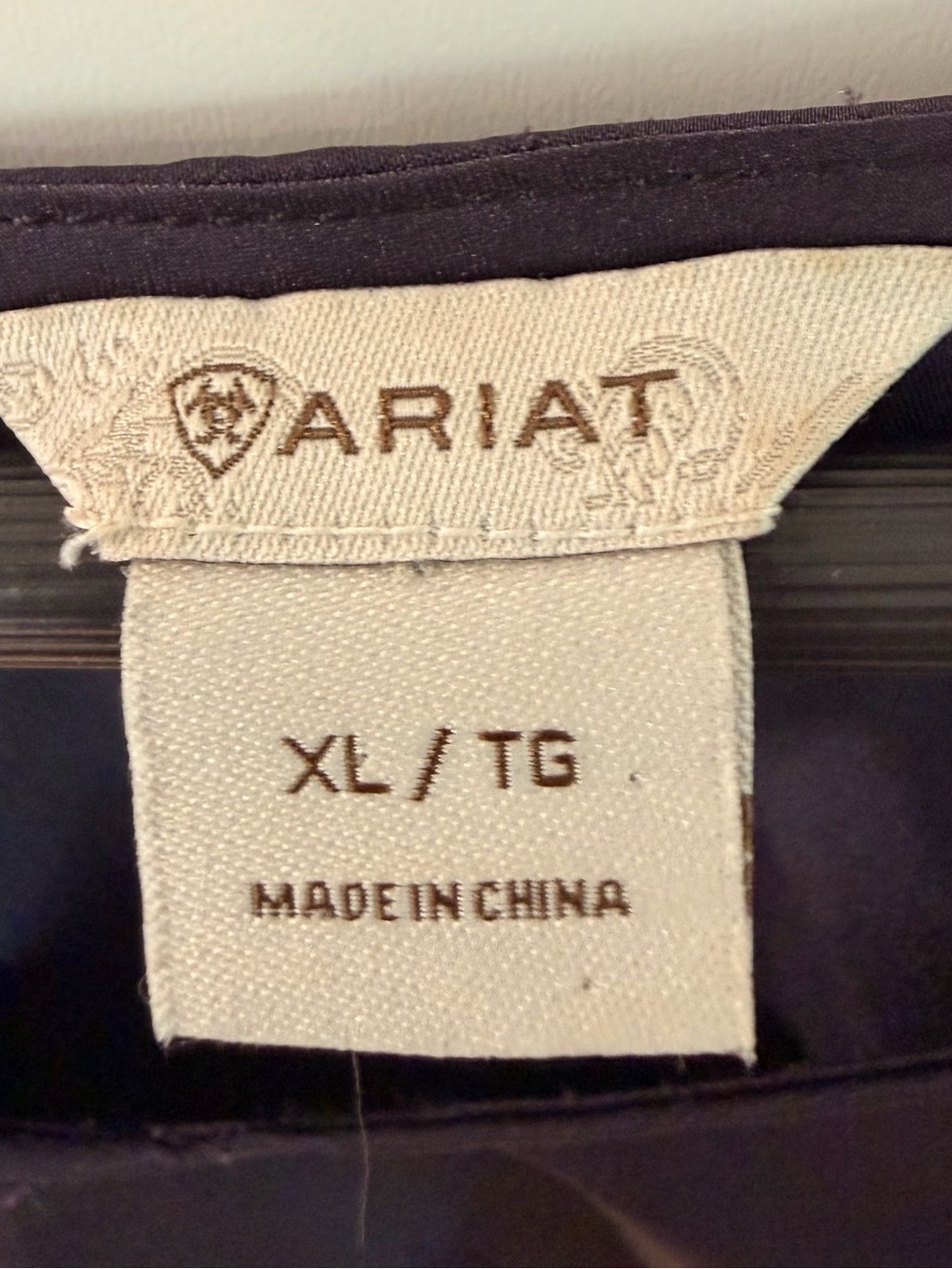 Ariat navy satin blouse XL - Picture 4 of 4